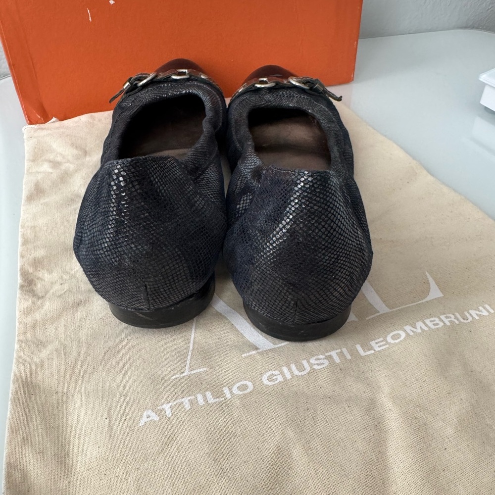 AGL Navy Crackle Ballet Flats - Picture 7 of 10